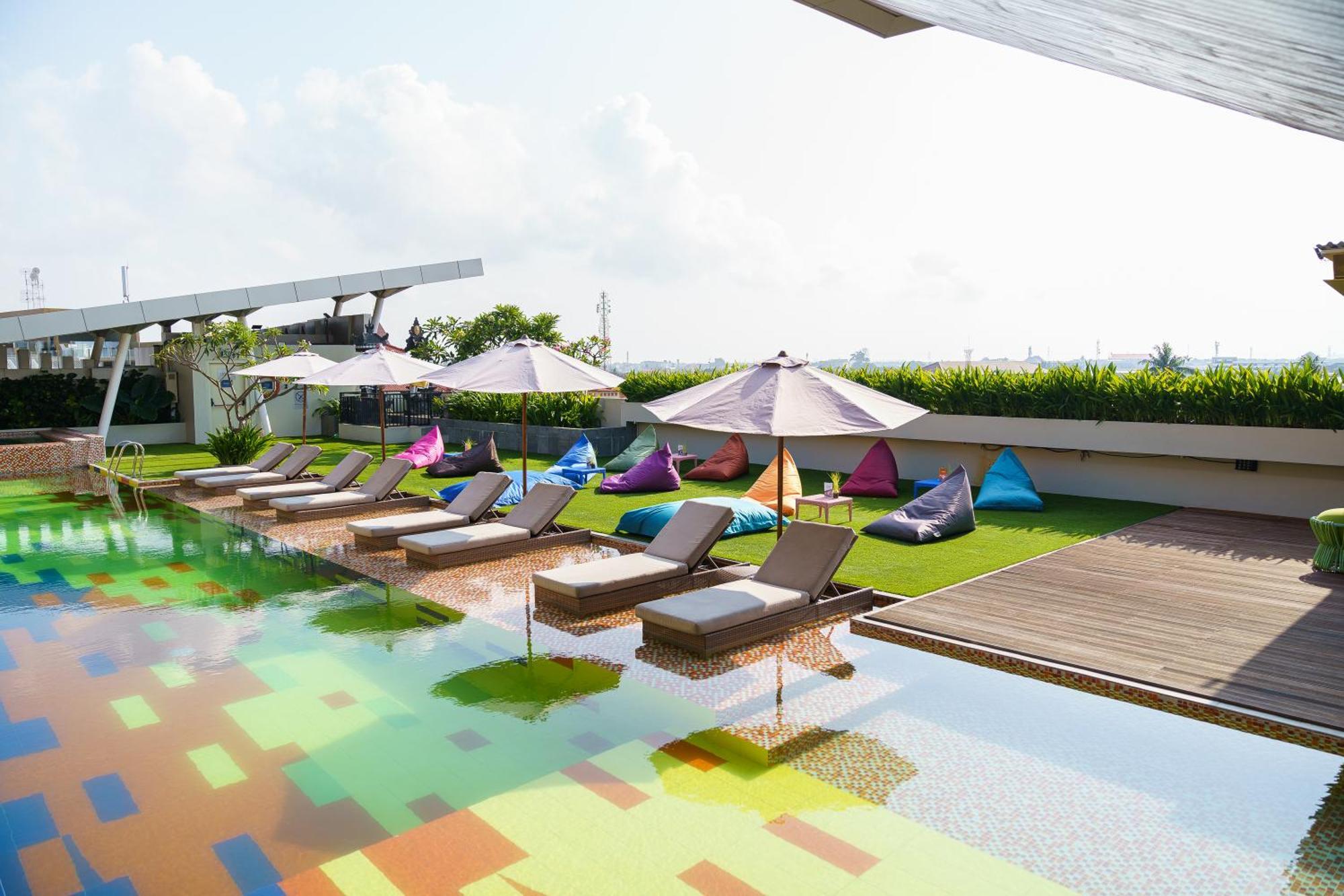 מלון קוטה לומבוק Fairfield By Marriott Bali South Kuta מראה חיצוני תמונה